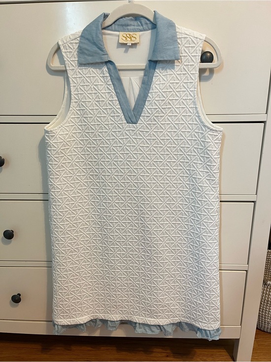 SSYS Dresses & Skirts - SSYS Sleeveless White Quilted Dress with Light Blue Collar